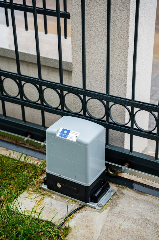 Οικιακός Μηχανισμός Συρόμενης Αυλόπορτας